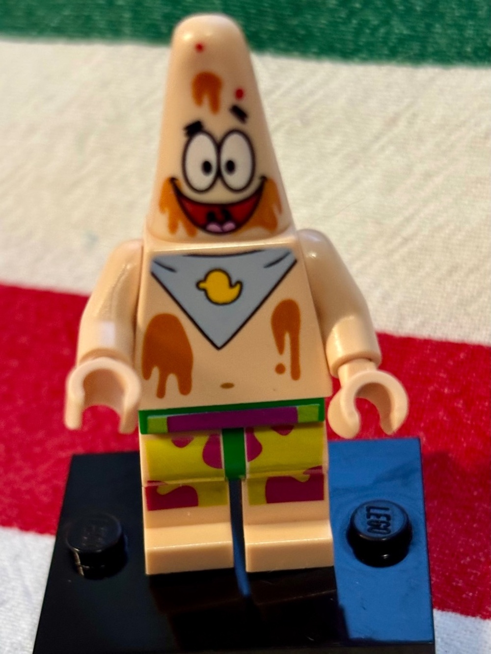 LEGO SPONGEBOB SQUAREPANTS "Patrick~Bib, Ice Cream Splotches" bob030